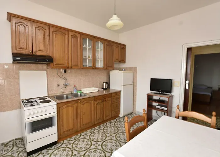 Apartment Damir